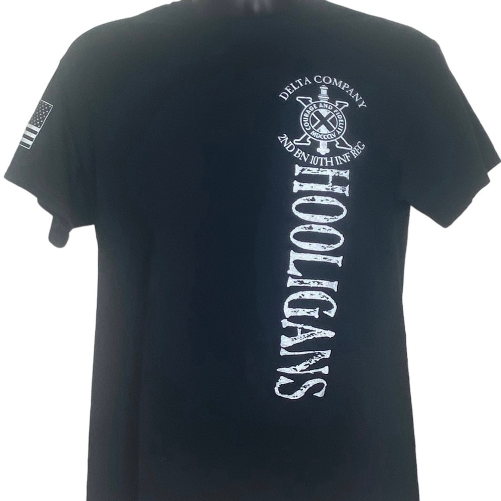 Gildan Men’s Graphic Military T-shirt M Black Hooligan’s 2ND BN 10TH INF REG.